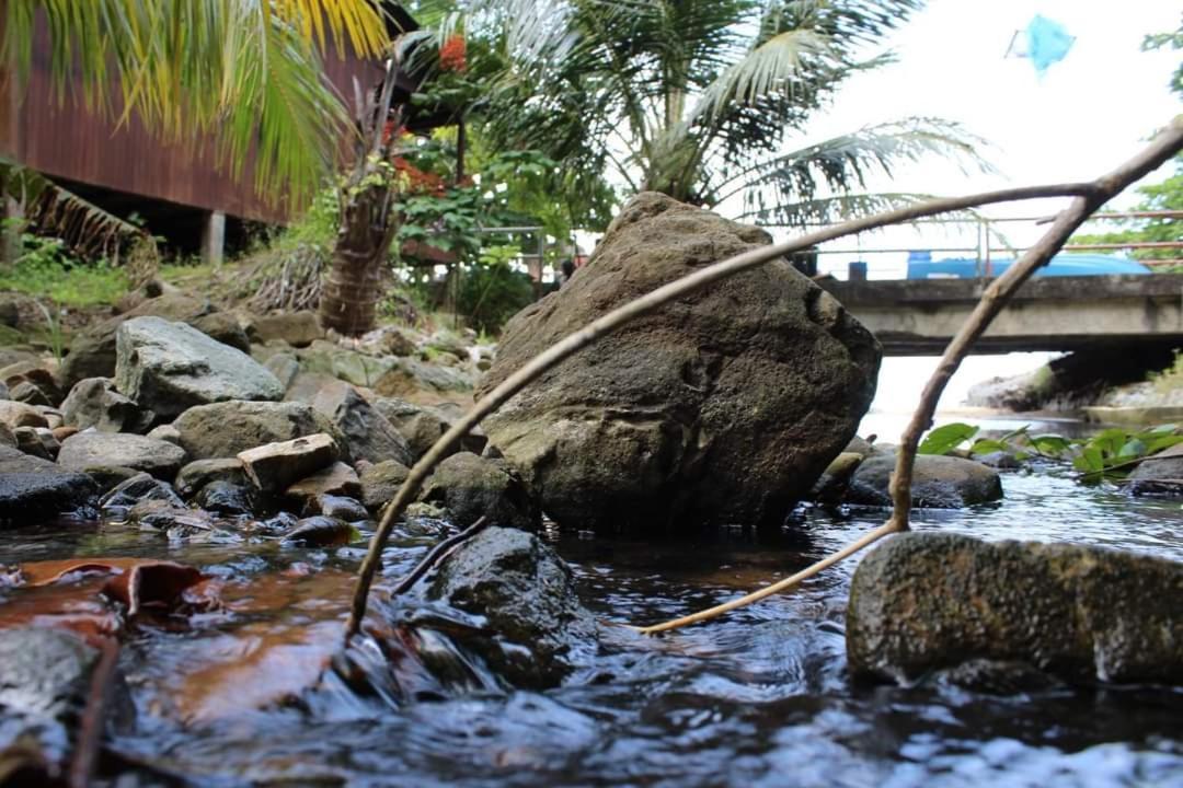 Ella'S Place Salang Tioman Kampong Ayer Batang Exterior foto