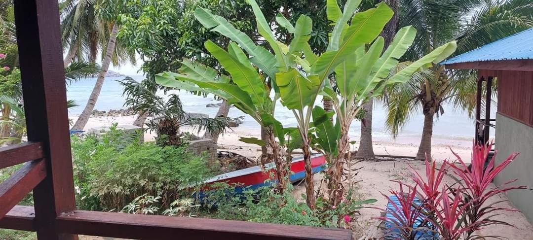 Ella'S Place Salang Tioman Kampong Ayer Batang Zimmer foto