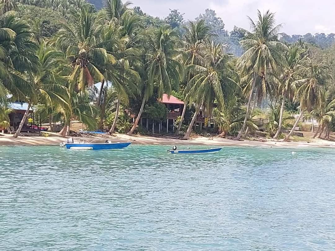Ella'S Place Salang Tioman Kampong Ayer Batang Exterior foto